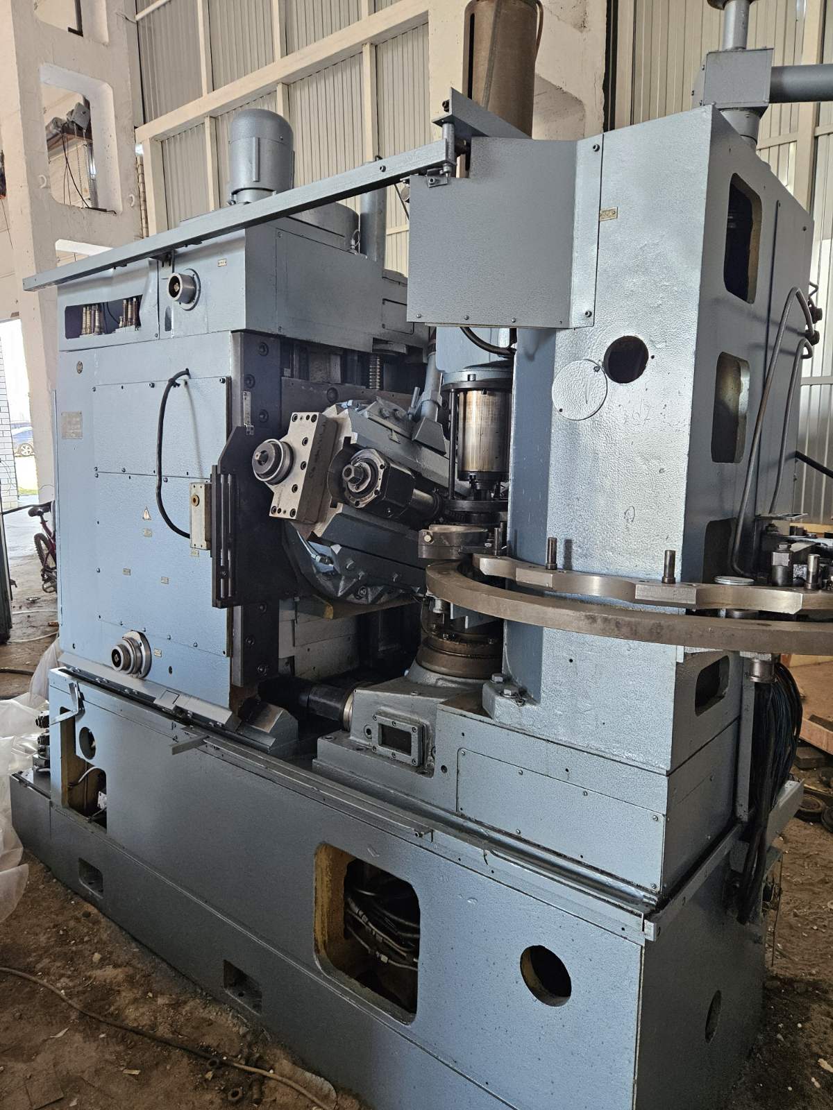 Продается Зубофрезерный станок АВС23