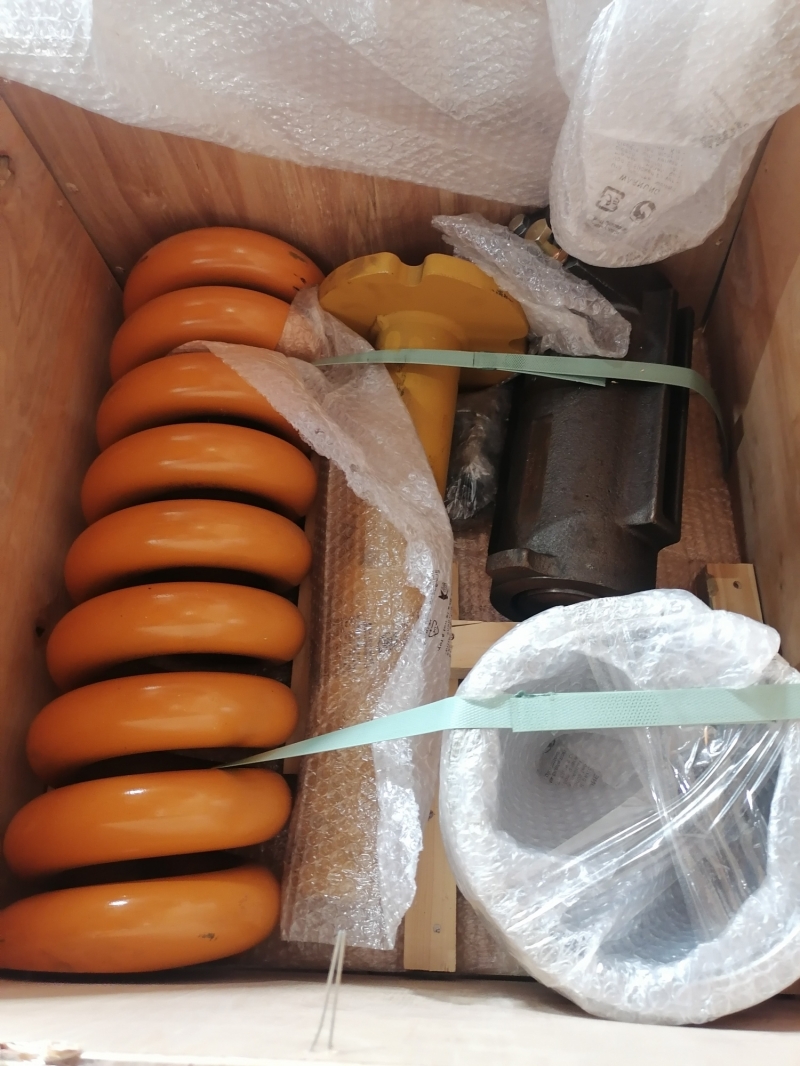 Натяжители гусеничных цепей бульдозеров Caterpillar D6R